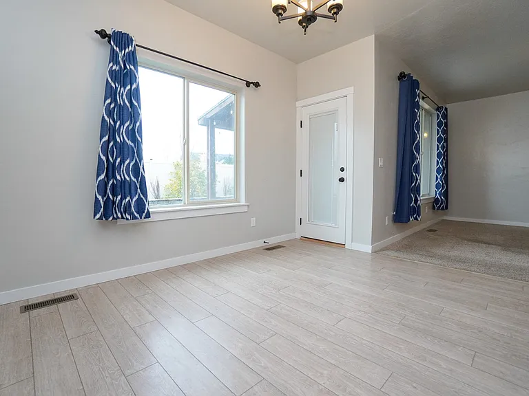 1187 W Davenport St — Photo 17