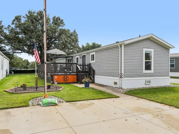 15941 Durand Ave #24B, Union Grove, WI 53182