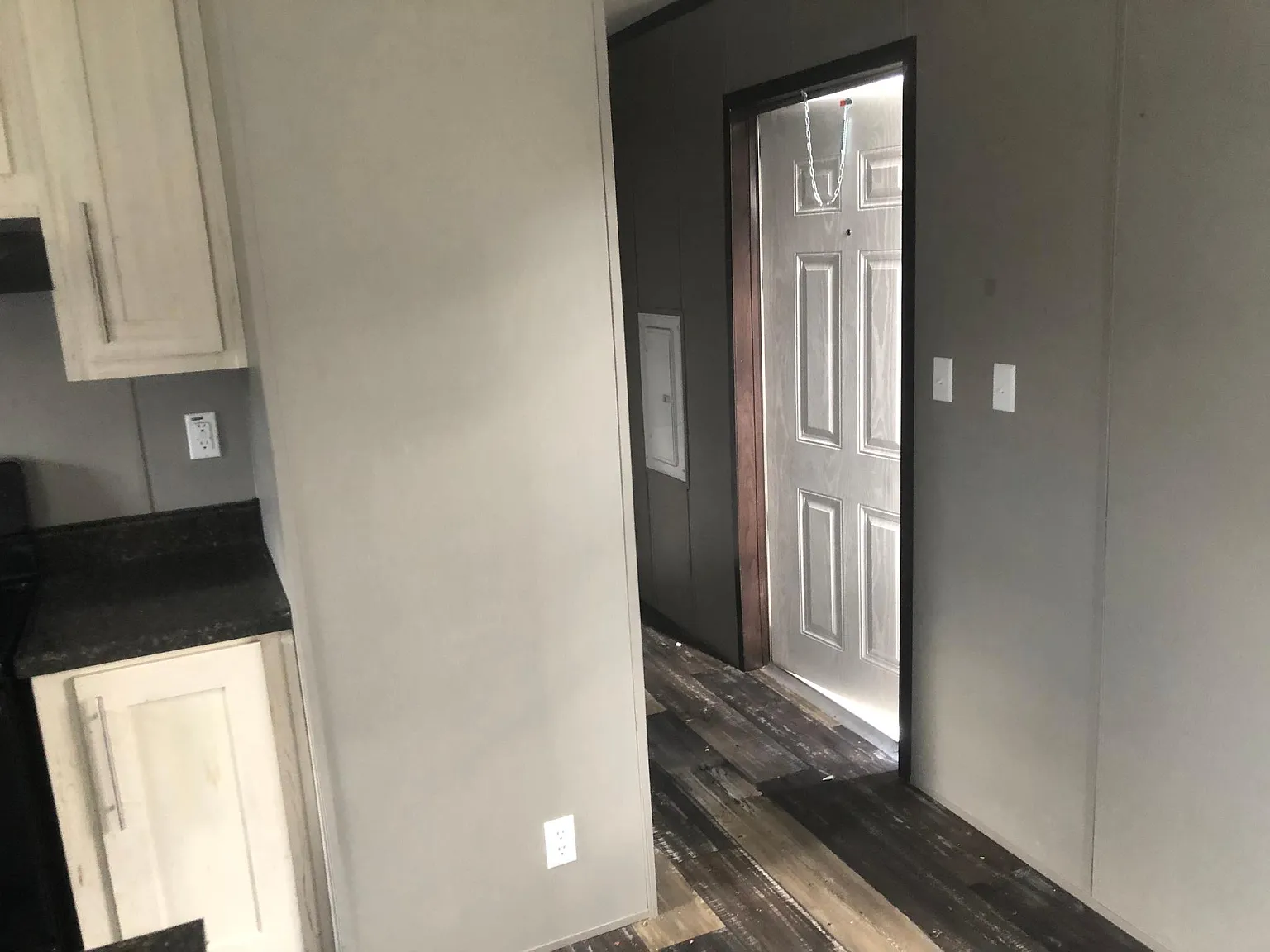 13961 Hartman Ln — Photo 3
