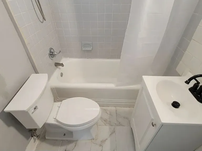 570 Broad St #1D — Photo 7