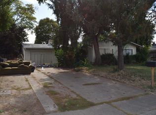 8530 Almaz Ave, Fair Oaks, CA