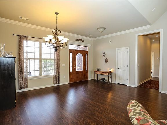4th image of 11375 Club House Pkwy