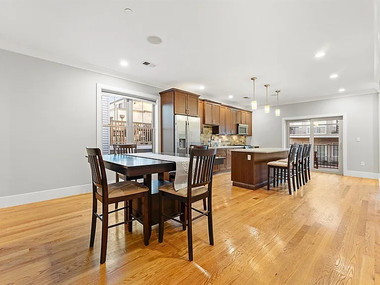 146 Athens St #3 — Photo 6