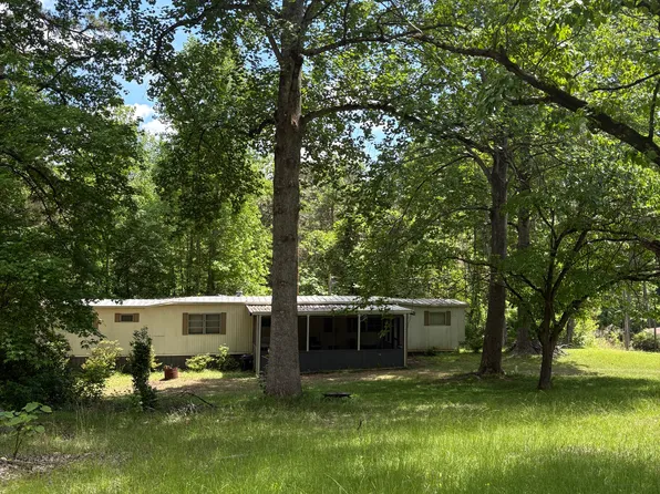 39 Valley View Dr, Lavonia, GA 30553
