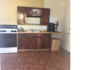 926 Buttonwood St APT 2, Reading, PA 19604