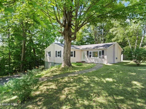 7 Dieskau Street, Lake George, NY 12845