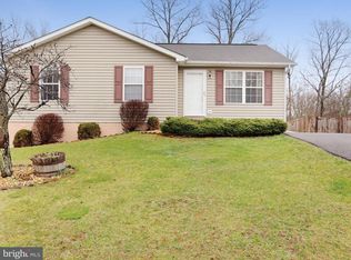 172 Longwood Dr, Bunker Hill, WV 25413