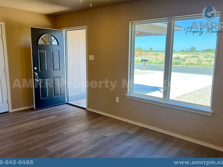 3114 E Cornell St — Photo 4