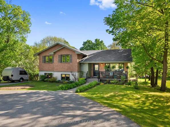 864 Centre St, McNab/braeside, ON K0A 1G0