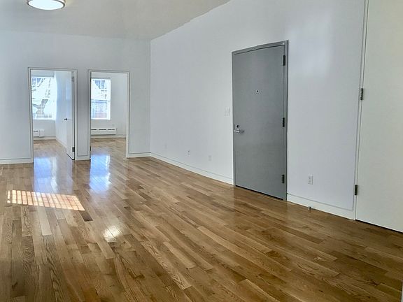 3rd image of 32-33 47th St #2