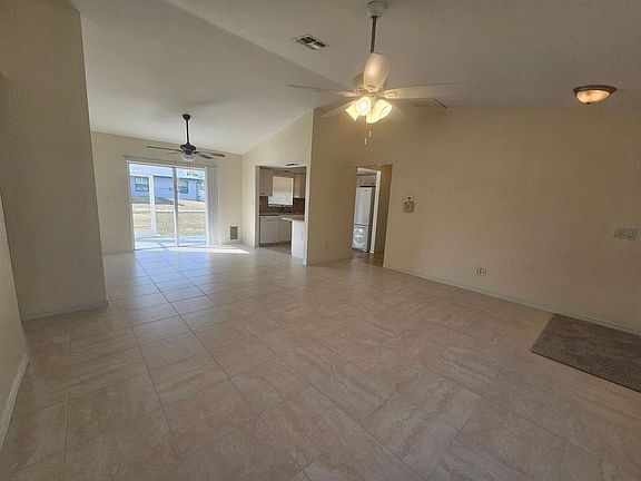 3rd image of 3514 SE Santa Barbara Pl