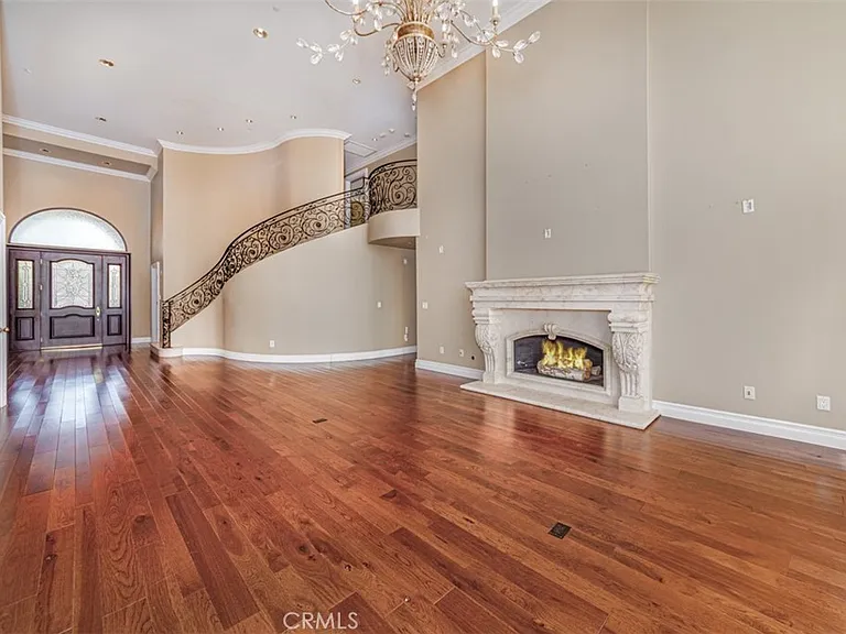 9772 Crestview Cir — Photo 5