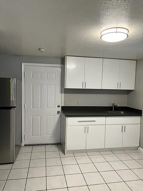 1st image of 3126A Cabrillo St