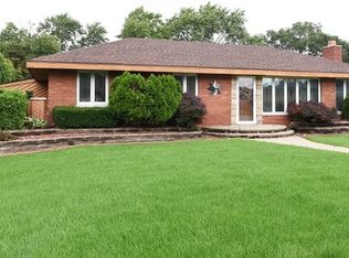 6554 W 92nd St, Oak Lawn, IL