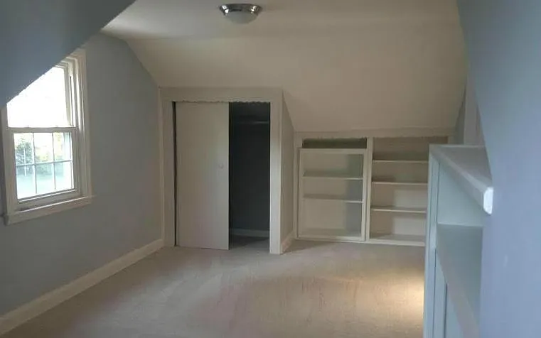 5 bed, 2000 sqft, $3,000 — Photo 2