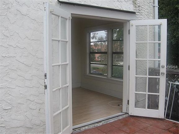 3rd image of 2306 W Fig St