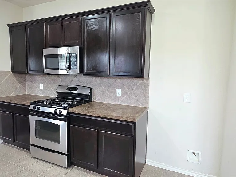 2767 Morgensen Dr — Photo 8