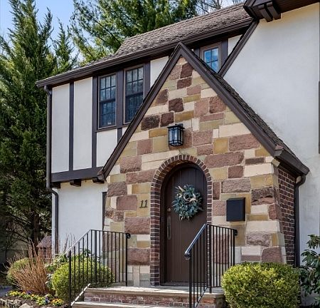 2nd image of 11 Valhalla Way