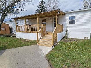 395 Dogwood Ter, Lewis Center, OH 43035