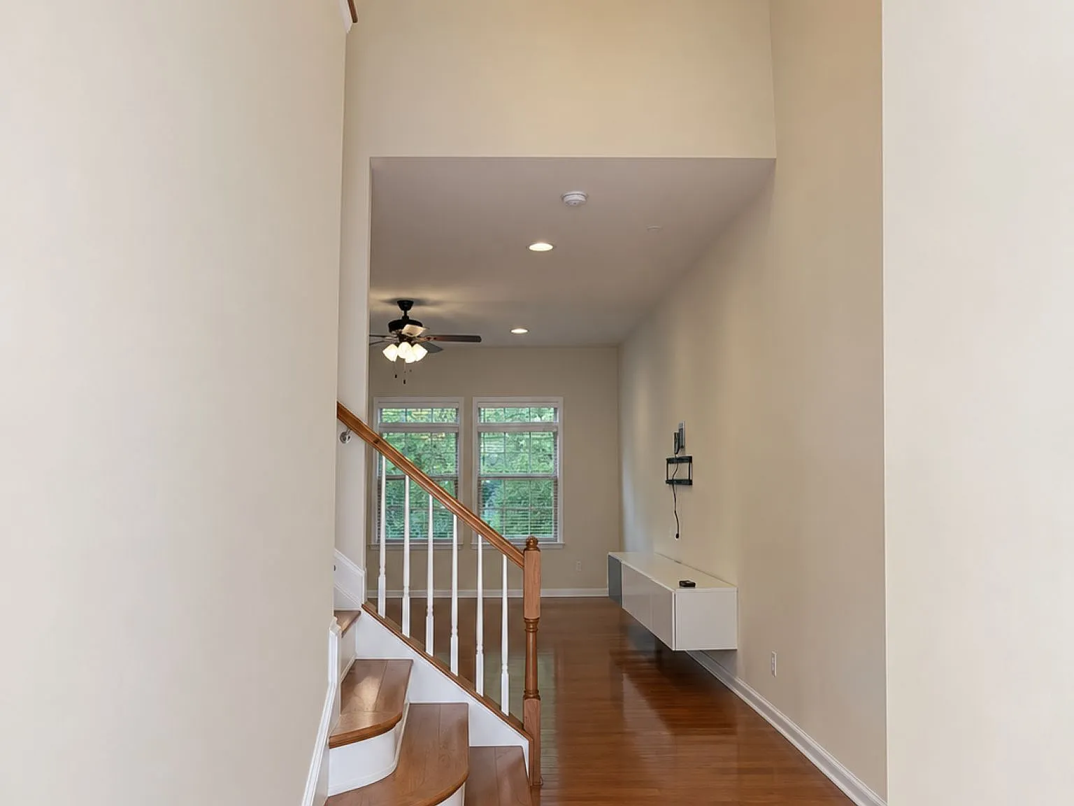 1813 Evergreen Drive - 1 — Photo 2