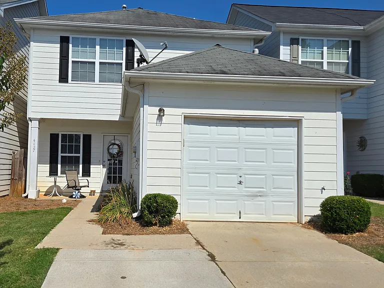 4427 Plum Frost Ct — Photo 2