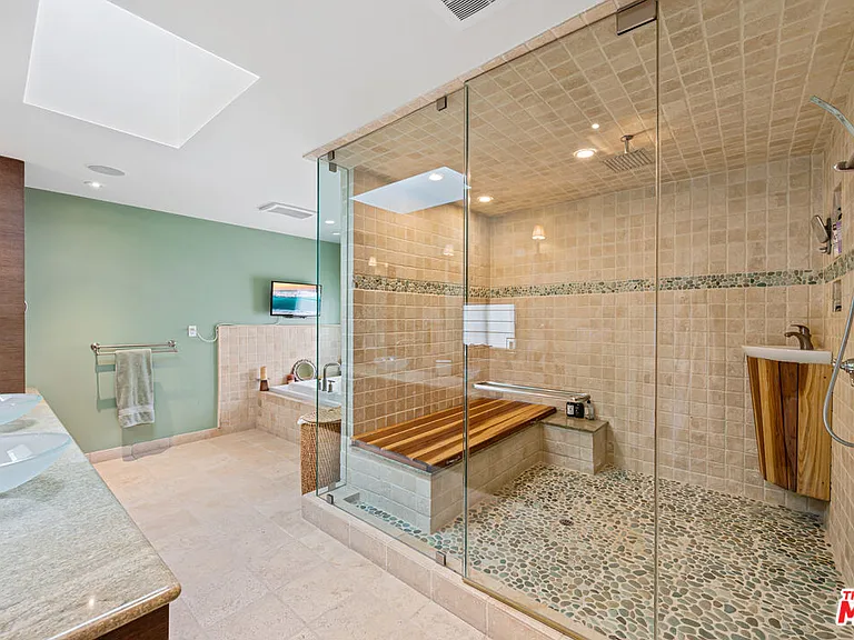 11940 Westminster Ave — Photo 25