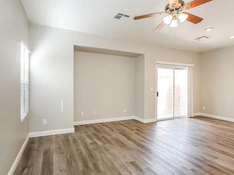 1022 Shades End Ave — Photo 5