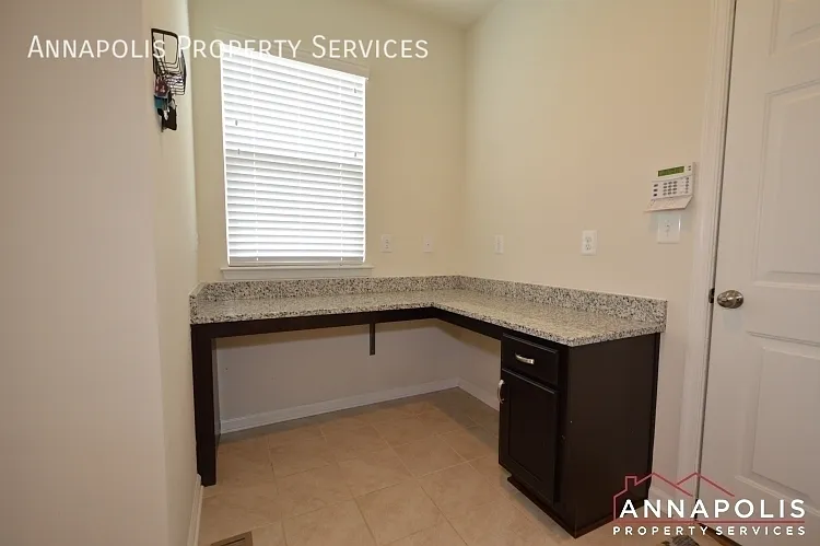 7948 Monrovia Dr — Photo 21