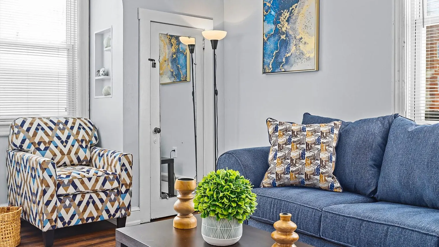 1 bed, 1.0 bath, 645 sqft, $3,086 — Photo 4