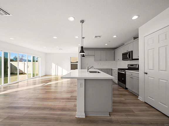 3rd image of 20075 Sanquinella Cir