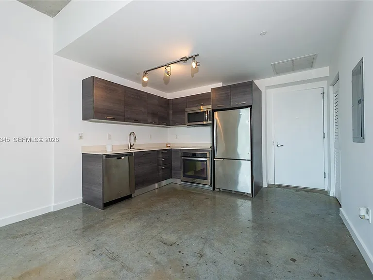 151 SE 1st St #2205 — Photo 7