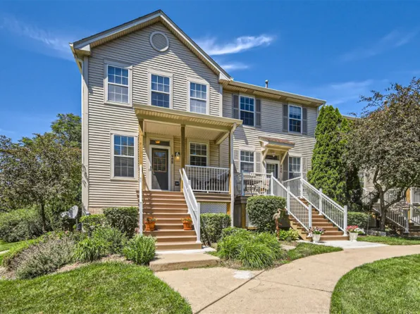 488 Littleton Trl, Elgin, IL 60120