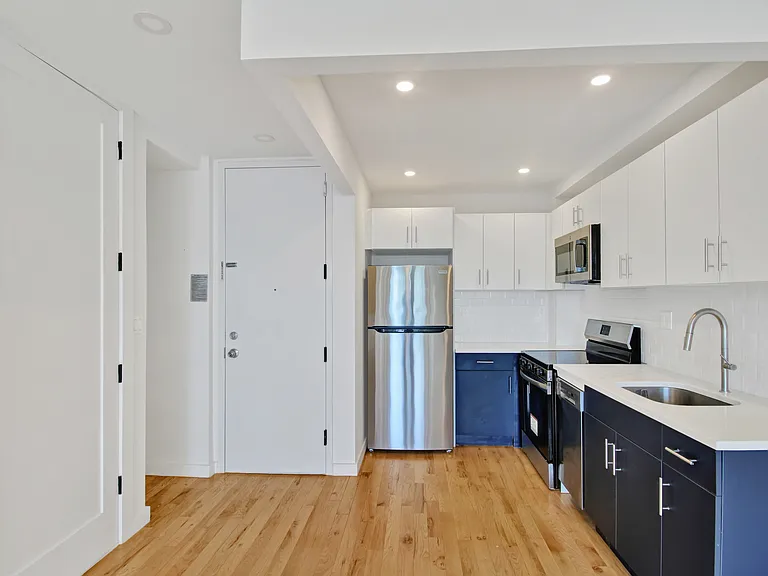 74 Palmetto St #4R — Photo 18