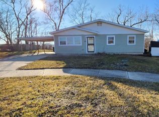 1358 Dearborn St, Gary, IN 46403