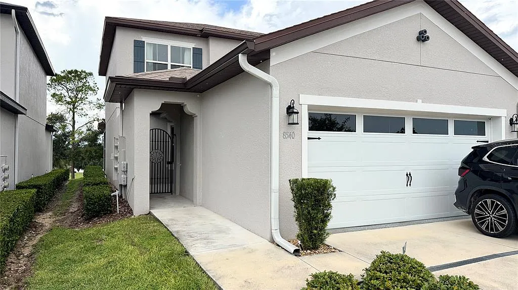 3 bed, 2.5 bath, 1830 sqft, $2,200 — Photo 3