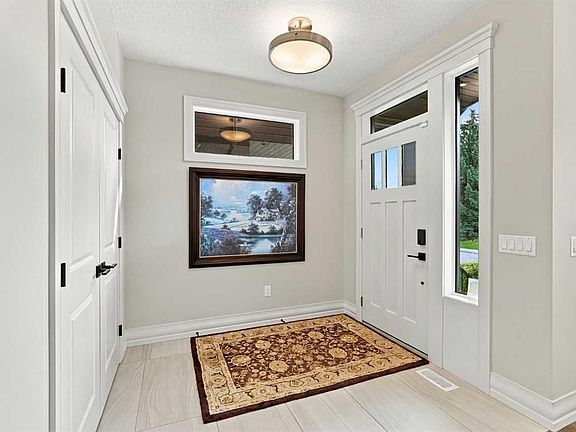 2nd image of 1920 S 43rd Ave SW