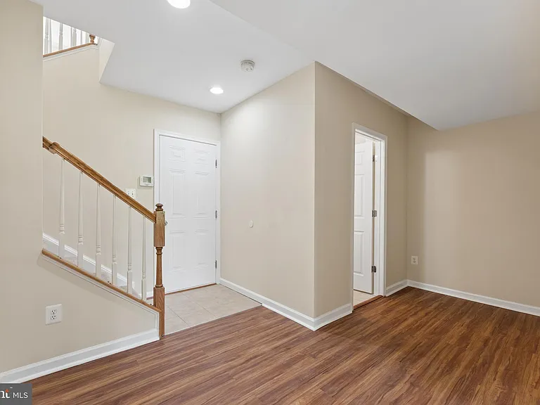 41712 Cynthia Ter — Photo 37