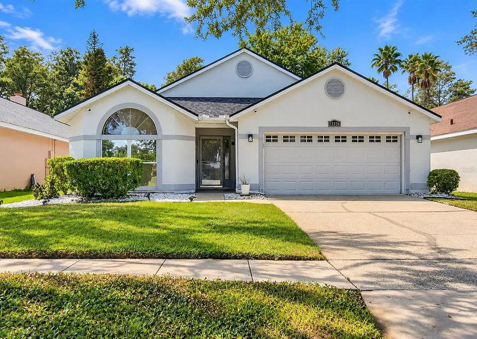 13326 Heron Cove Dr