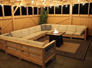 3269 NE 103rd St, Seattle, WA 98125