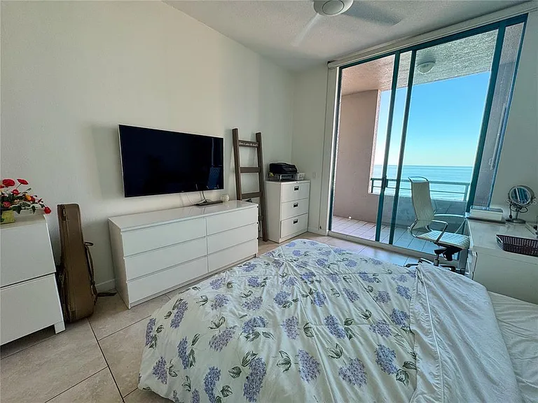 1560 Gulf Blvd #804 — Photo 17