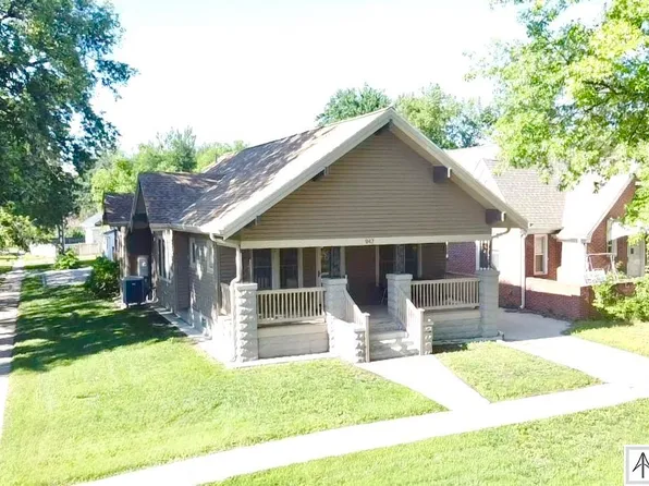 947 Sumner St, Lincoln, NE 68502