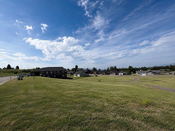 5th image of 207 Shawnee Ln