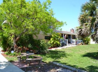 9251 SE Duncan St, Hobe Sound, FL 33455