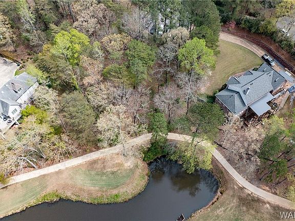 4th image of 3004 Perry Cir NE