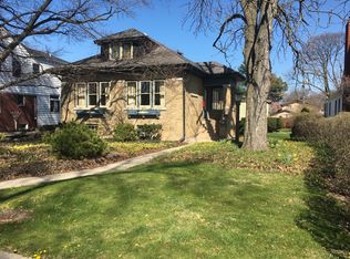399 S Prairie Ave, Elmhurst, IL
