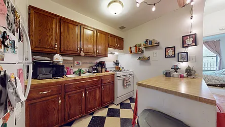 Rented by Bond New York