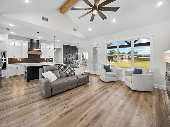 2nd image of 16139 Eagle Ln