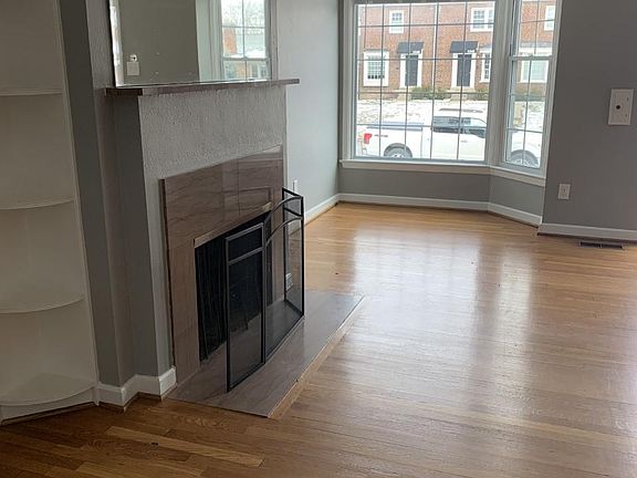 3rd image of 1345 W 7th Ave