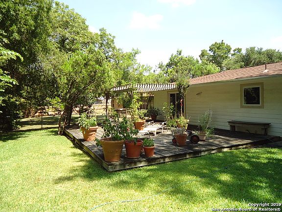 4th image of 2335 Blanton Dr
