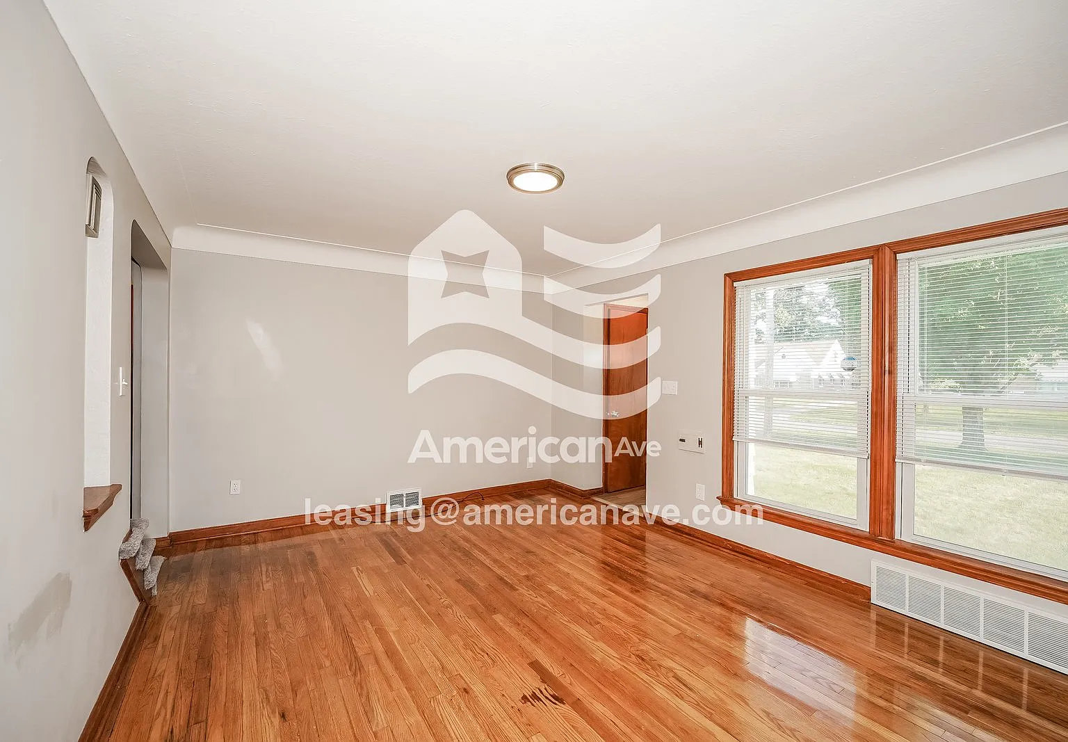 3 bed, 2.0 bath, 1378 sqft, $1,850 — Photo 2